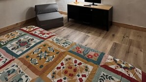 Interior - 1st floor, balcony, parking, tv, 90m², Arêches-Beaufort (Beaufort)
