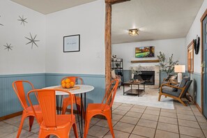 Dining - Orange Blossom Hideaway - Hot Tub & Fire Pit (Fredericksburg)