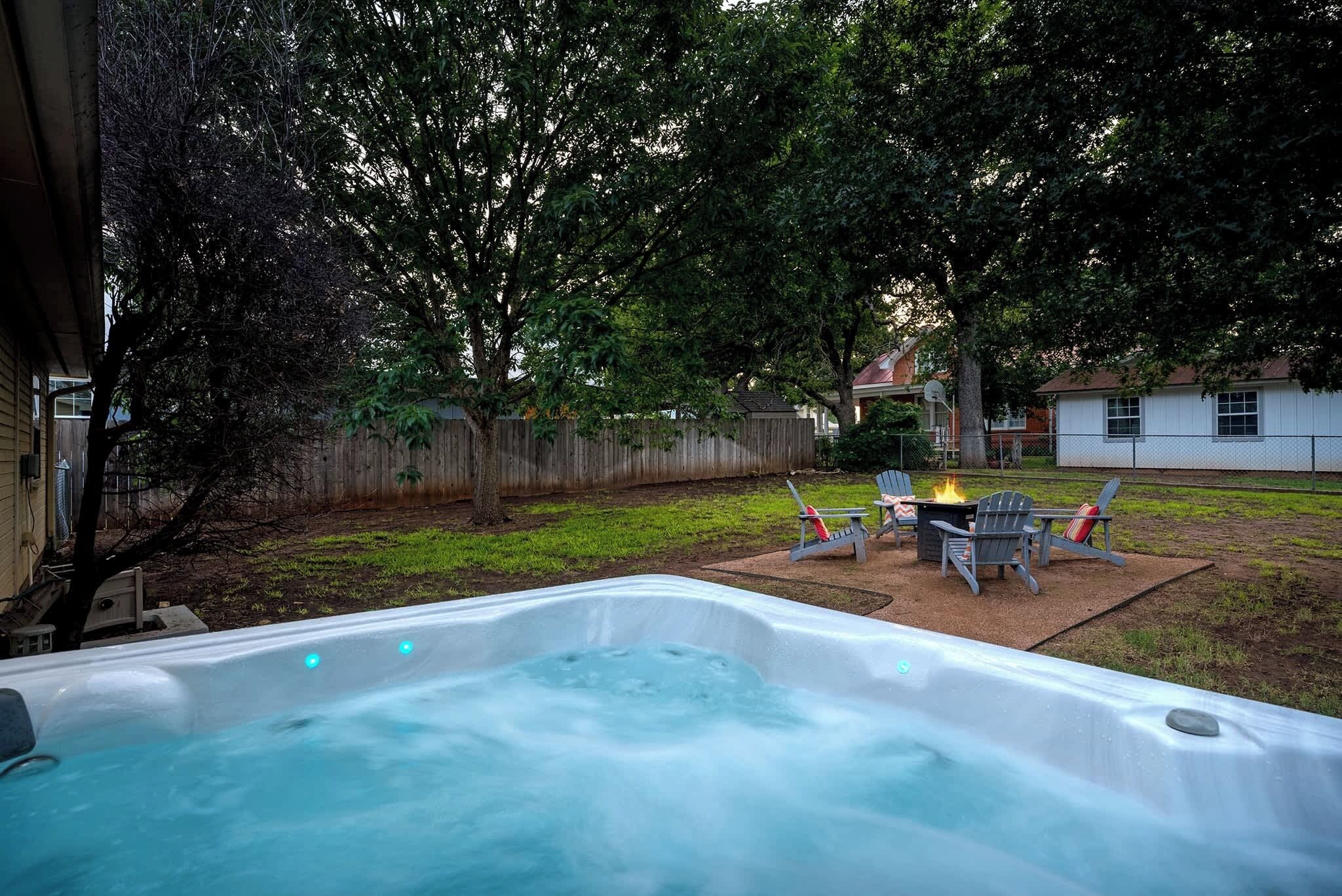 Outdoor spa tub
