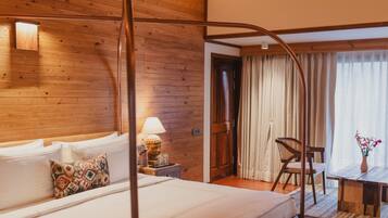 1 ห้องนอน, เครื่องนอนระดับพรีเมียม, ผ้านวมขนเป็ด, มินิบาร์