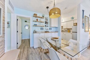 Unclassified image, 2 of 42, button