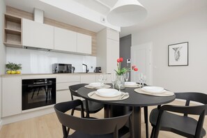 Private kitchen - Apartments With Gym by Renters Prestige (Warsaw)