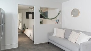 1 slaapkamer, een bureau, wifi, beddengoed