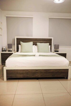 16 bedrooms, iron/ironing board, WiFi, bed sheets