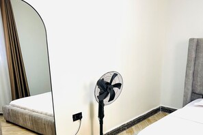 1 soverom, strykejern/-brett, wi-fi (inkludert) og sengetøy