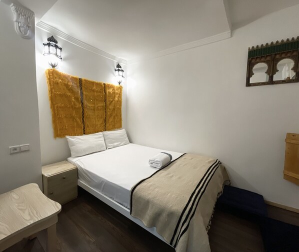 1 bedroom, free WiFi, bed sheets