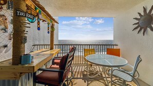 A tiki bar with a view of the ocean. - Includes Xplorie Activities & Linens. PYRAMID-1BR OF condo w/outdoor pool. (Ocean City)