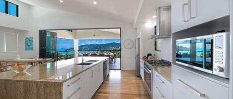 Dishwasher, coffee/tea maker