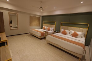 Suite familiare | 1 camera, ferro/asse da stiro, Wi-Fi gratuito, lenzuola