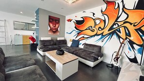 Smart TV, DVD player - Maison Individuelle. Animaux de Compagnie Acceptés (Sainte-Cécile-les-Vignes)