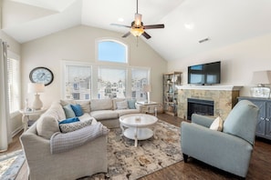 TV, fireplace - Stella Blue: Hot Tub | Pool Access | Dog-Friendly (Corolla)
