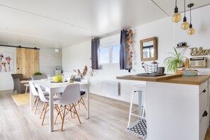 Dining - Quiet estate with swimming pool - Chalet for 6 (Bretignolles-sur-Mer)