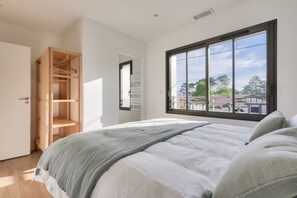 7 habitaciones, tabla de planchar con plancha y wifi gratis