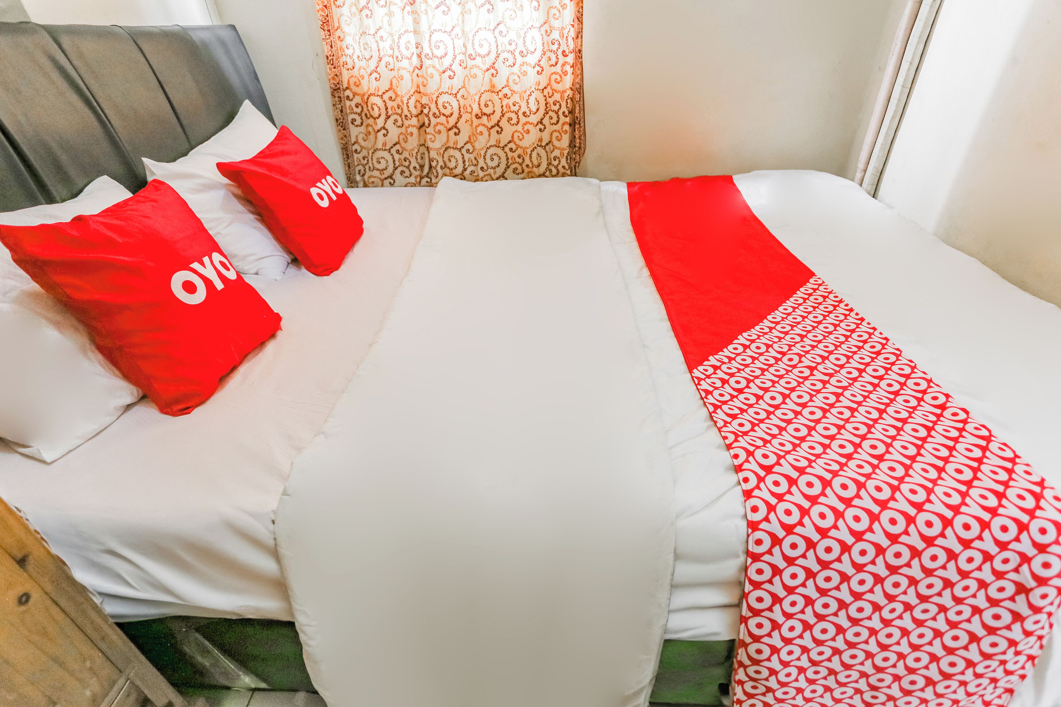 Quarto casal luxo | Wi-Fi de cortesia, roupa de cama