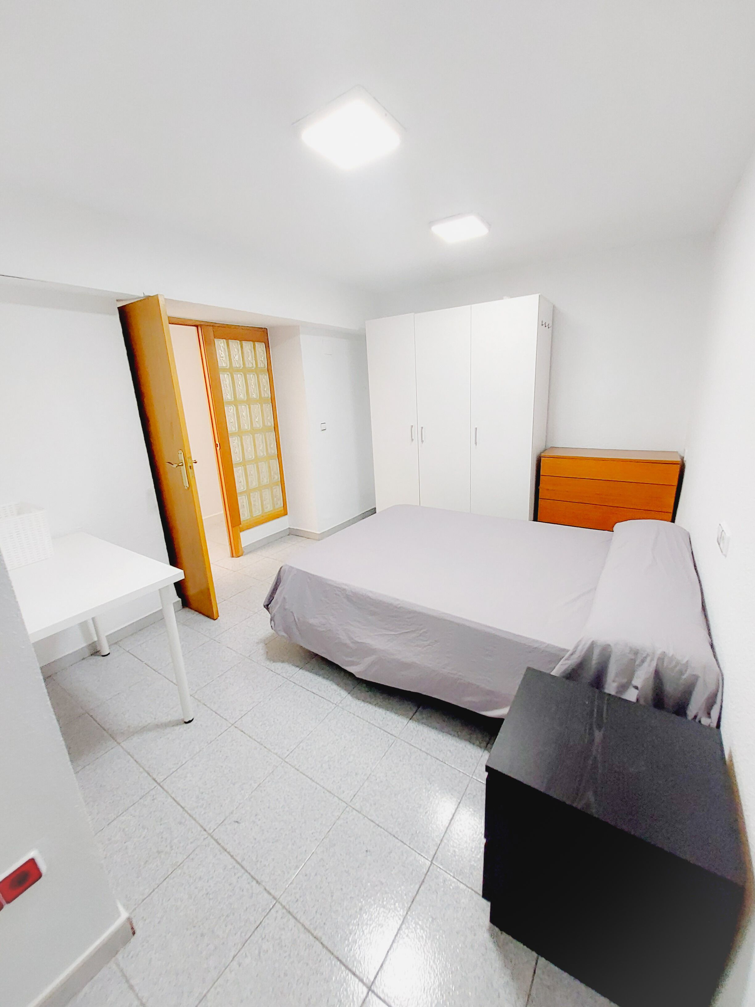 3 chambres, bureau, fer et planche à repasser, Wi-Fi gratuit