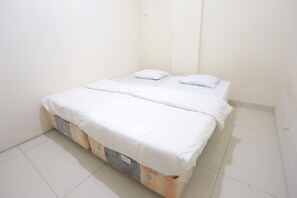 Bed sheets - SPOT ON 93827 Rumah Kost Harapan Indah (Bekasi)