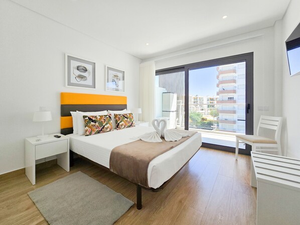 مكواة/لوح كي وواي فاي مجانًا وملاءات أسرّة