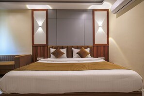 Executive Double Room, 1 Double Bed | Desk, free WiFi, bed sheets - Hotel Radhe Krishna Resort (Ujjain)