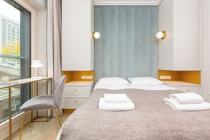 Apartment, 1 Schlafzimmer, Balkon | 1 Schlafzimmer, Schreibtisch, laptopgeeigneter Arbeitsplatz, Bettwäsche