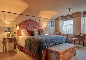 Fancy Accessible Room | 1 bedroom, Egyptian cotton sheets, premium bedding, in-room safe