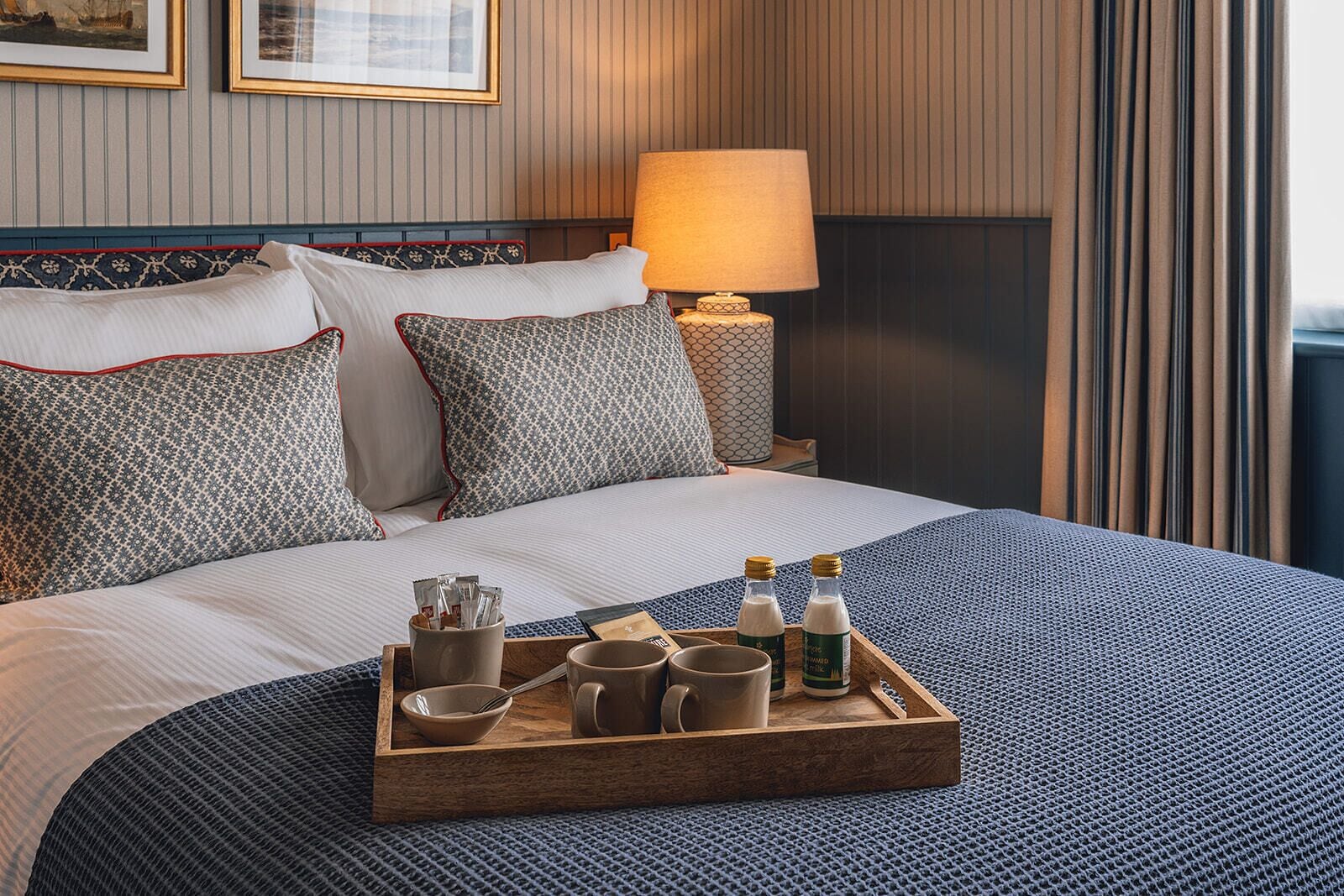 Snug | Egyptian cotton sheets, premium bedding, in-room safe