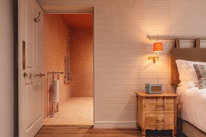 Accessible Really Comfy | Egyptian cotton sheets, premium bedding, in-room safe