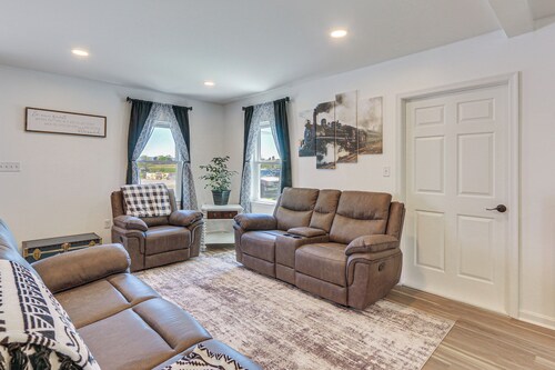 Spacious Shippensburg Home, Close to Museums!