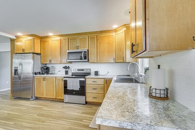 Spacious Shippensburg Home, Close to Museums!