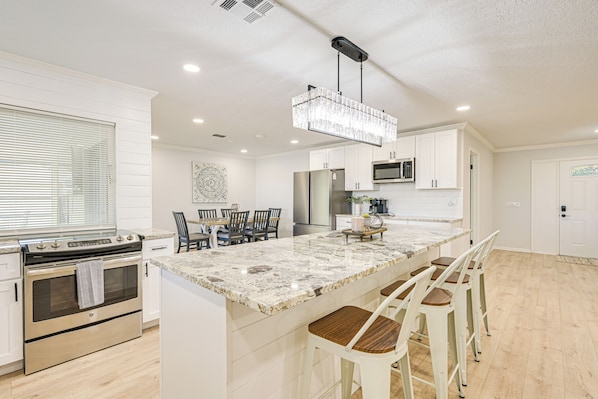 House (4 Bedrooms) | Interior - Spring Hill Home w/ Pool, BBQ Grill & Outdoor TV! (Spring Hill)