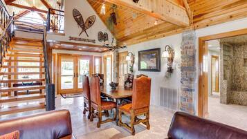 House (1 Bedroom) | Interior