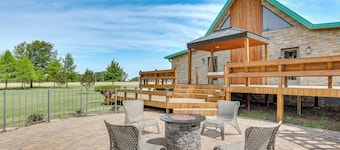 Hornersville Vacation Rental w/ Private Pond!