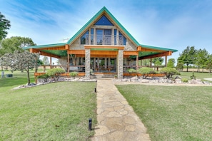 House (1 Bedroom) | Interior - Hornersville Vacation Rental w/ Private Pond! (Hornersville)