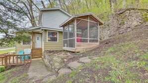 Exterior - Cozy Wisconsin Cabin: Walk to Beach & Boat Ramp! (Bagley)