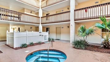 Appart'hôtel, 2 chambres | Extérieur