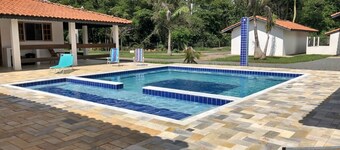 คาซา เด คัมโป คอม พิซซีนา เอ ชูฮาสคาเรีย