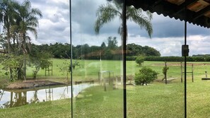 Villa | Interior - Casa de Campo com Piscina e Churrasqueira (Quadra)