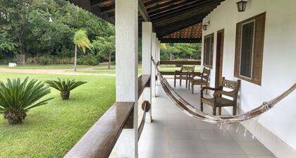 Casa de Campo com Piscina e Churrasqueira