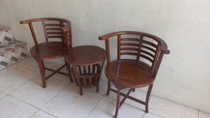 Meja sambut tetamu