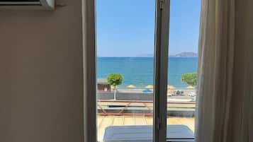 Quarto casal conforto, vista para o mar | Wi-Fi de cortesia, roupa de cama