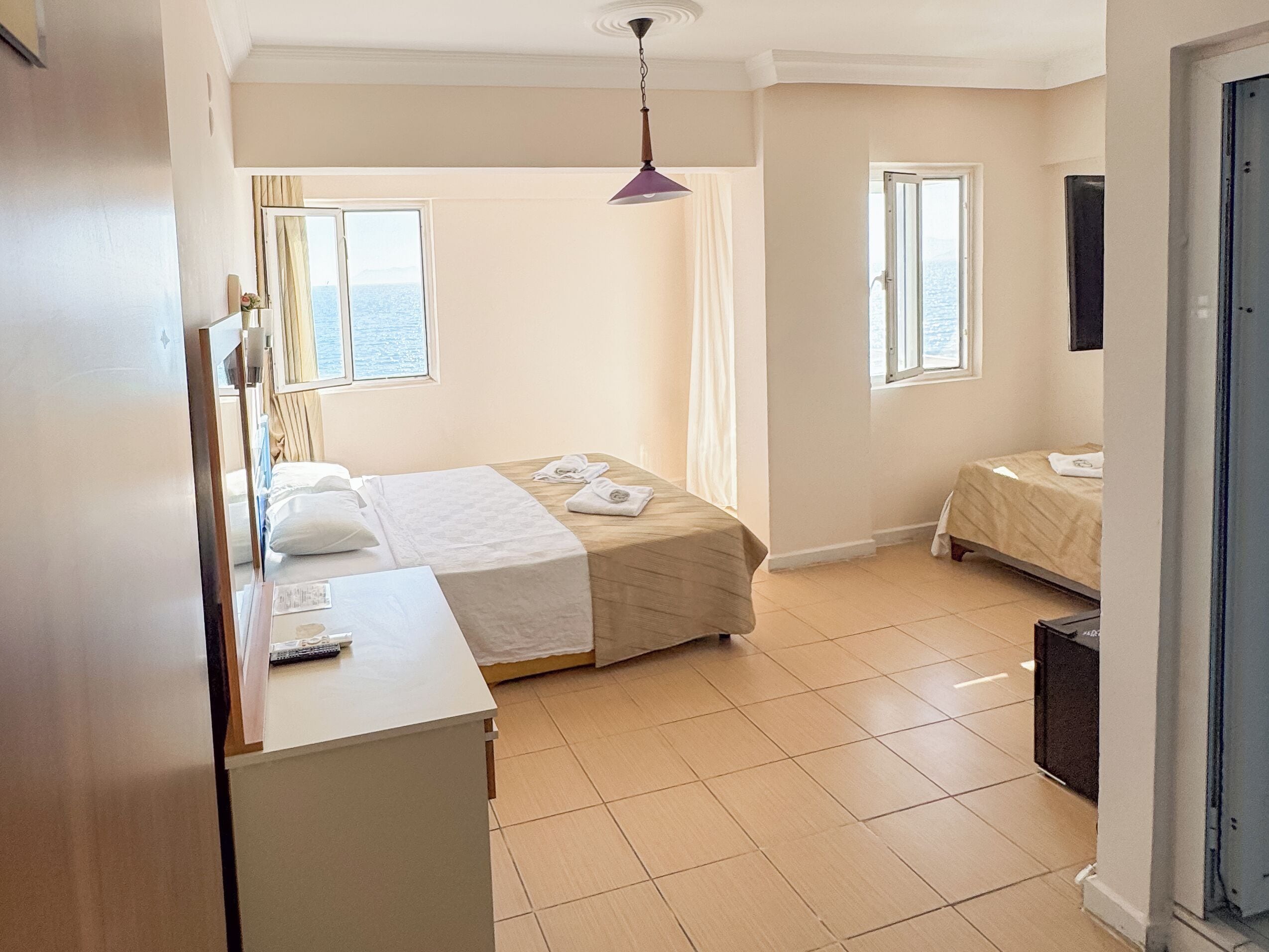 Comfort Triple Room, Sea View | Free WiFi, bed sheets