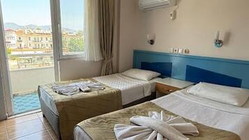 Economy Twin Room | Free WiFi, bed sheets