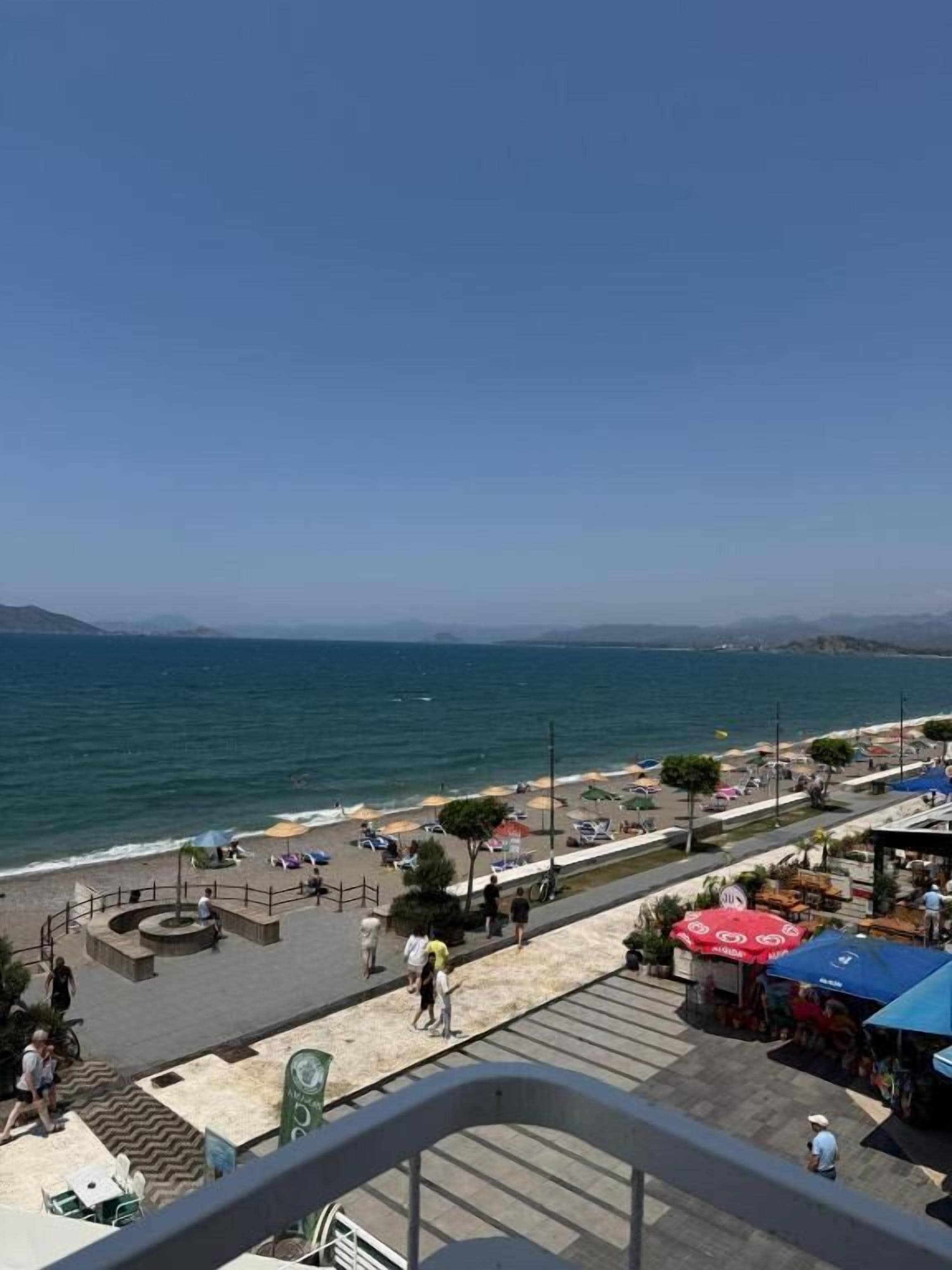Comfort Triple Room, Sea View | Free WiFi, bed sheets