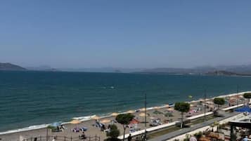 Comfort Triple Room, Sea View | Free WiFi, bed sheets