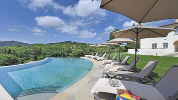Honeymoon Villa, 5 Bedrooms, Mountainside (Amazing Villa La Poggiola 10 ) | Private pool