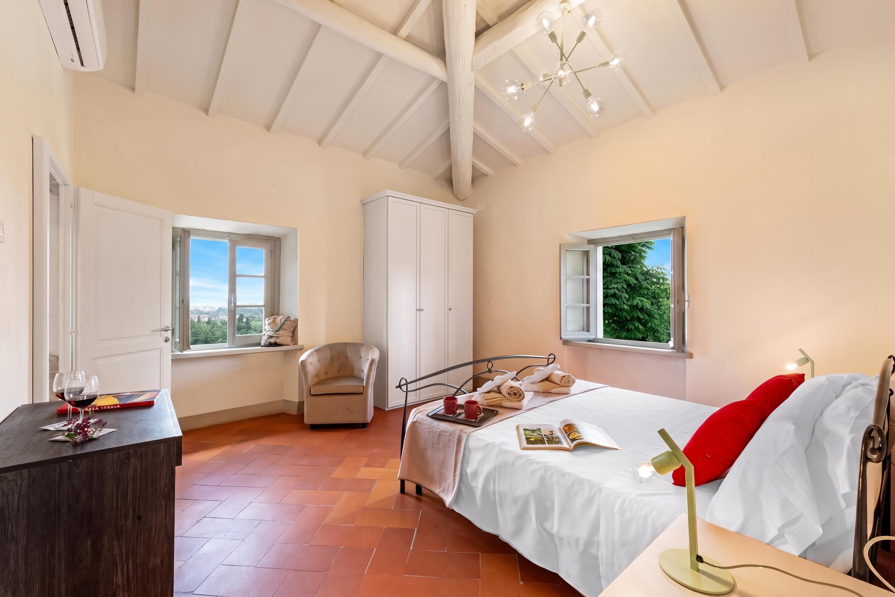 Vila lua de mel, vários quartos, ao lado da montanha (Villa Chimera Green 10 with Pool &) | 5 quartos, Wi-Fi