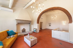 Honeymoon Villa, Multiple Bedrooms, Mountainside (Villa Chimera Green 10 with Pool &) | Living area | 21-inch flat-screen TV with cable channels, TV