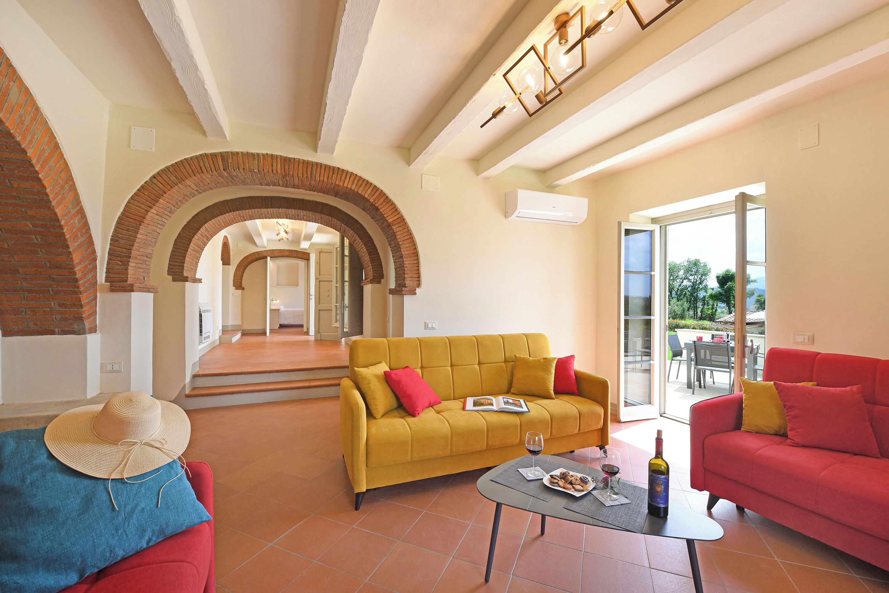 Honeymoon villa, meerdere slaapkamers, uitzicht op gebergte (Amazing Villa Chimera Green 10) | Interieur