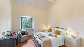 Honeymoon Villa, Multiple Bedrooms, Mountainside (Villa Chimera Green 10 with Pool &) | 5 bedrooms, iron/ironing board, free WiFi, bed sheets