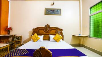 Free WiFi, bed sheets