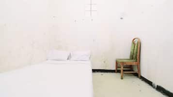 Kamar Double Standar | Seprai linen